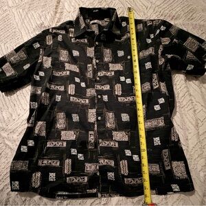 Men's Black Short-Sleeve Button-Down Shirt with Abstract Print